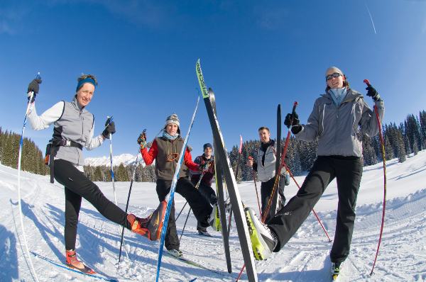 activités montagne manigod la clusaz rando neige ski